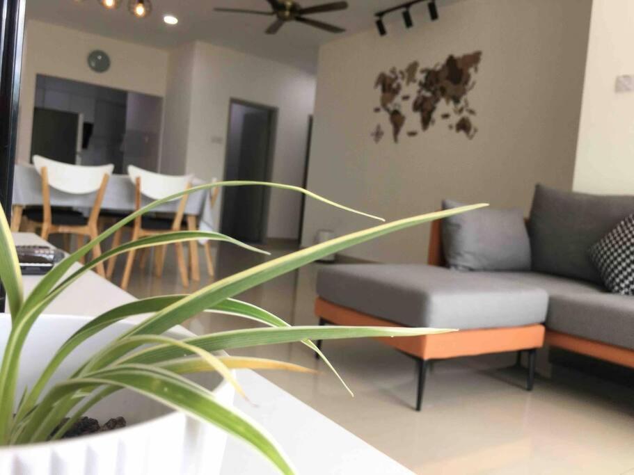 Ijm Condo With Pool #Yoyo Homestay Sandakan Eksteriør bilde