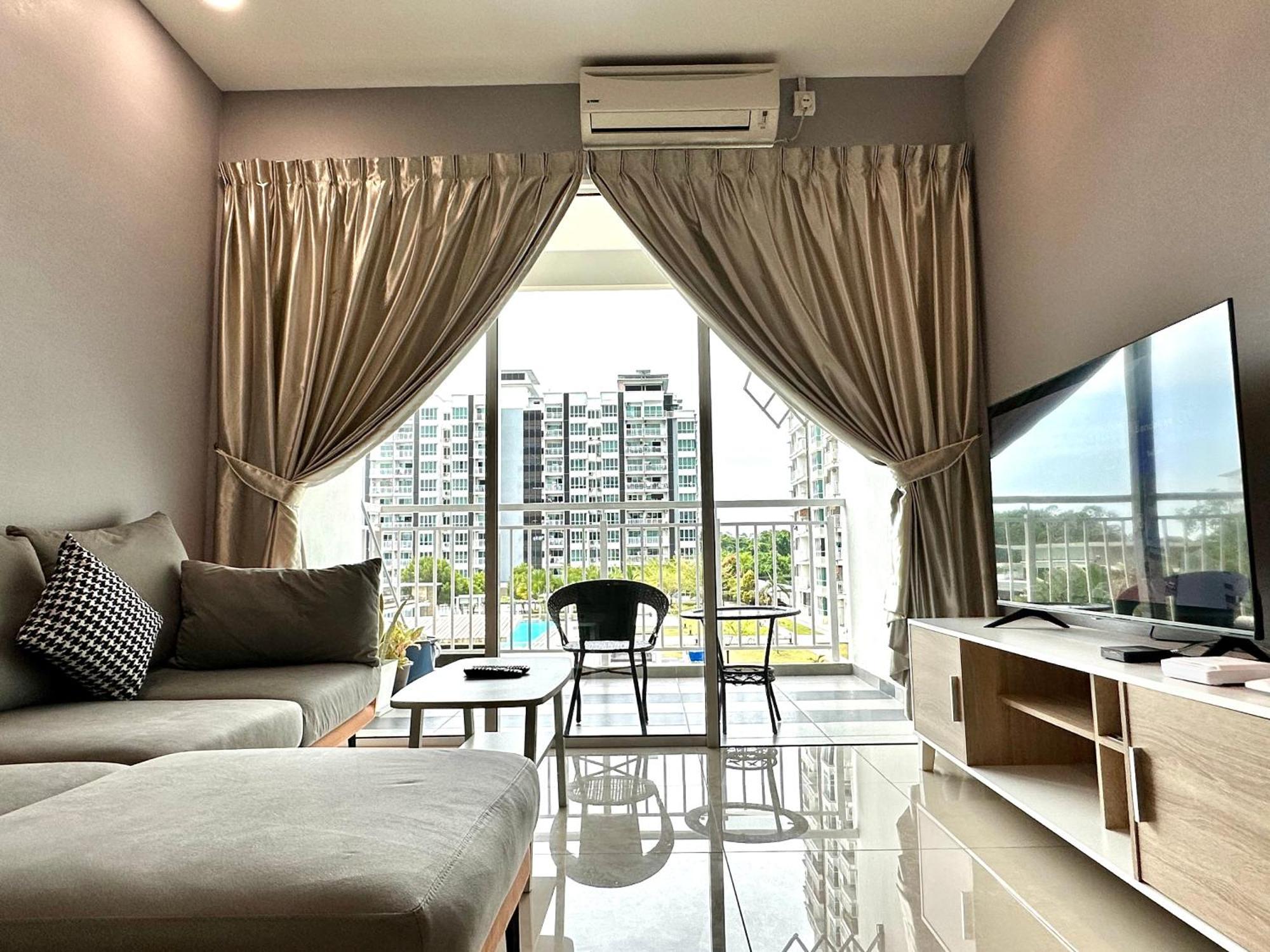 Ijm Condo With Pool #Yoyo Homestay Sandakan Eksteriør bilde